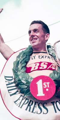 Gordon Thomas, British Olympic silver-medal cyclist (1948), dies at age 91